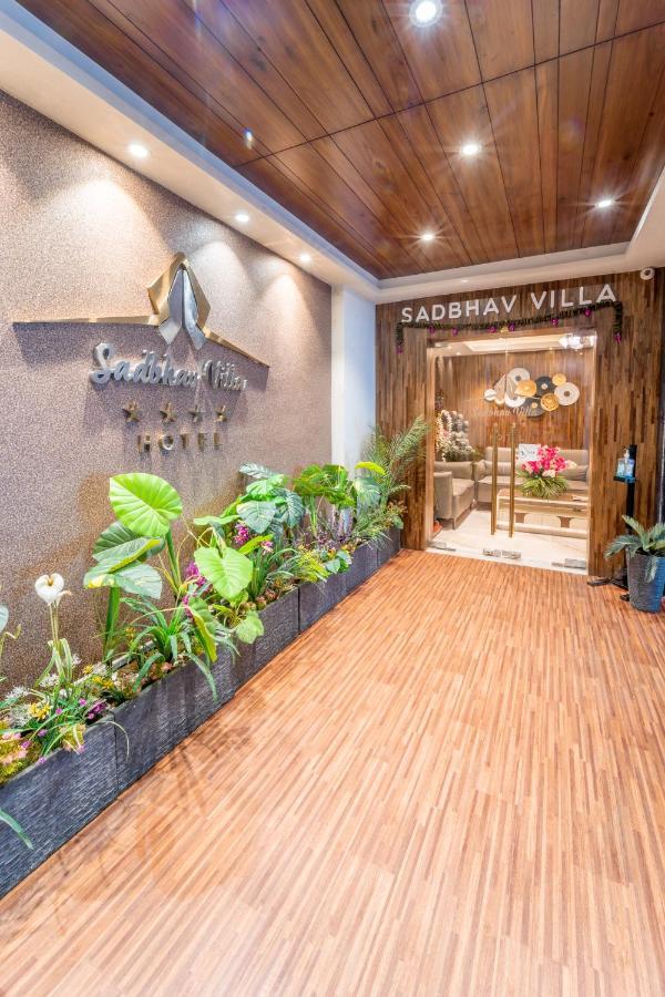Hotel Sadbhav Villa Сурат Экстерьер фото