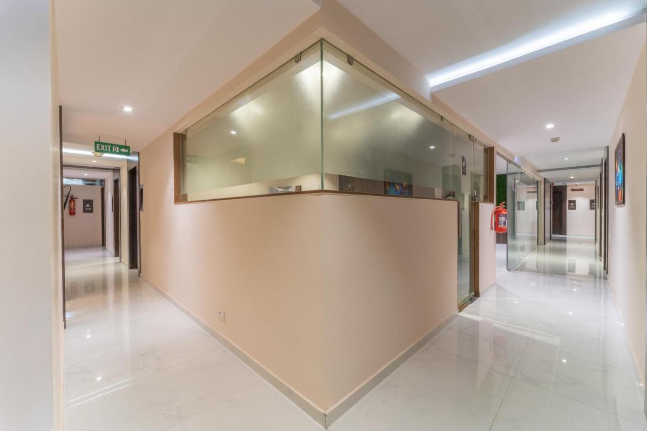 Hotel Sadbhav Villa Сурат Экстерьер фото